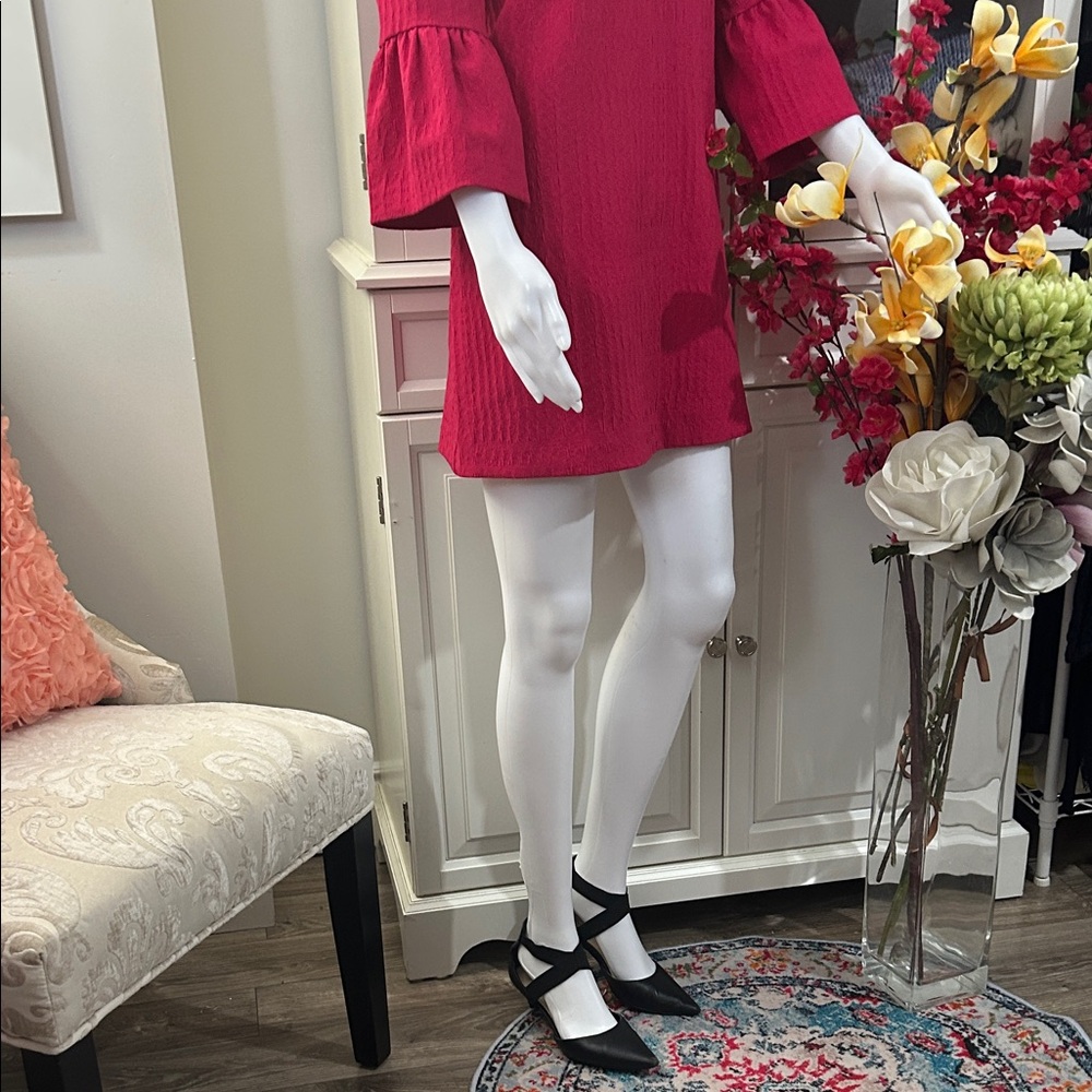 ZARA Vibrant Pink Bell-Sleeve Mini Dress 👗. In size S